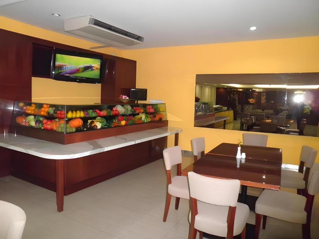 Sofyan Hotel Cut Meutia Jakarta Exterior photo