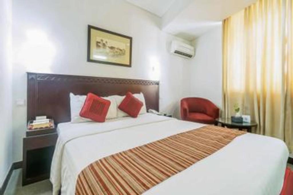 Sofyan Hotel Cut Meutia Jakarta Exterior photo